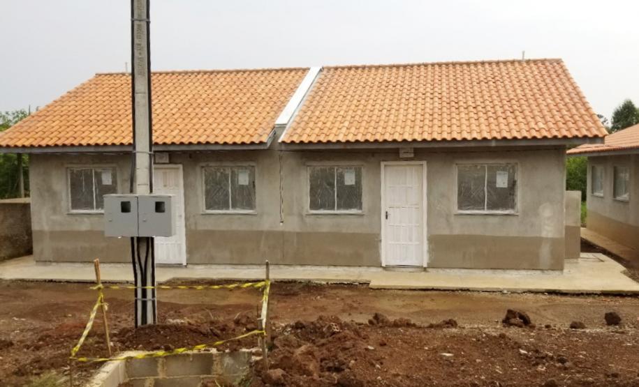 Cohapar vistoria construção de 140 casas em Prudentópolis