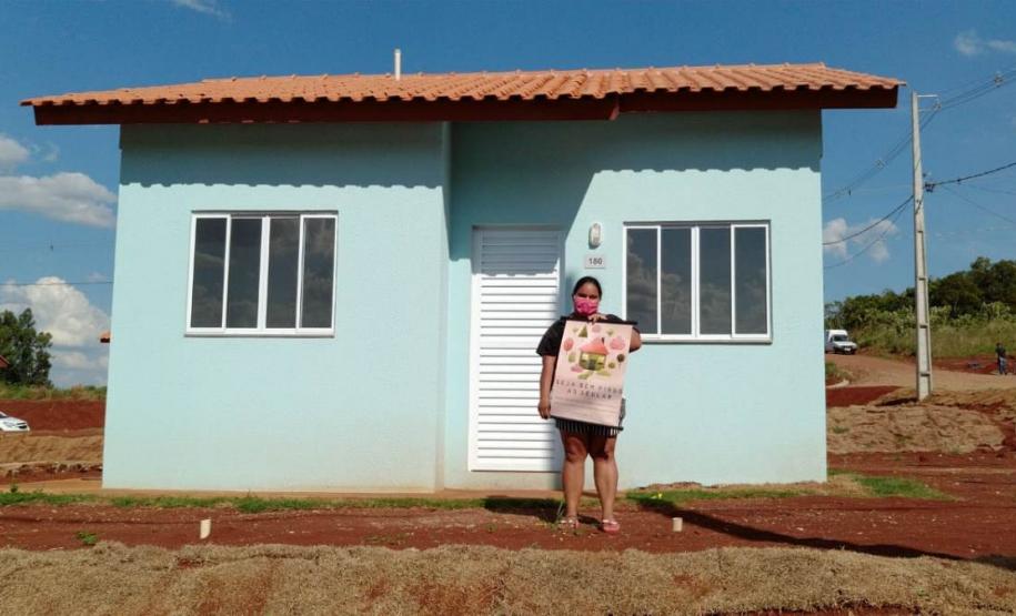 Famílias de Marmeleiro recebem novas moradias de graça