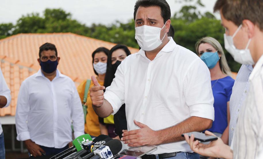 Governador vistoria obras no Condomínio do Idoso de Foz do Iguaçu