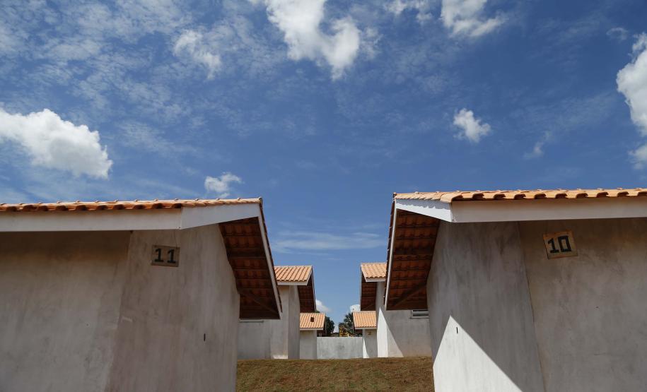 Governador vistoria obras no Condomínio do Idoso de Foz do Iguaçu