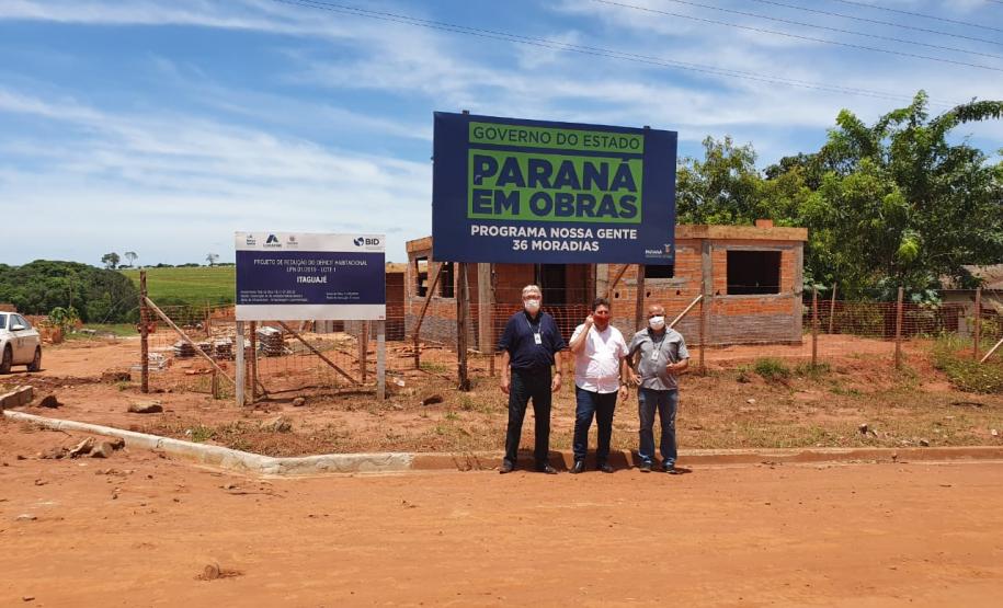 Obras de 36 casas populares avançam em Itaguajé