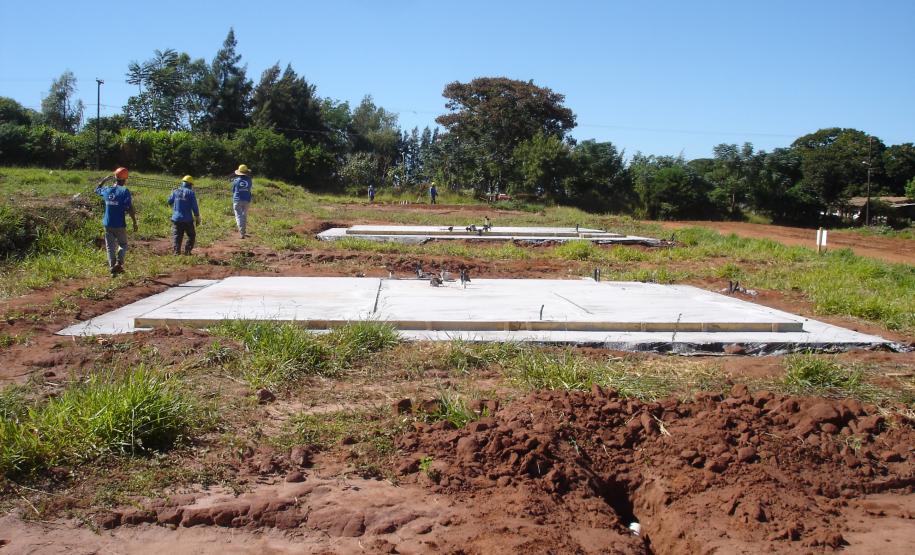 imagens de obra Cruzeiro do Oeste