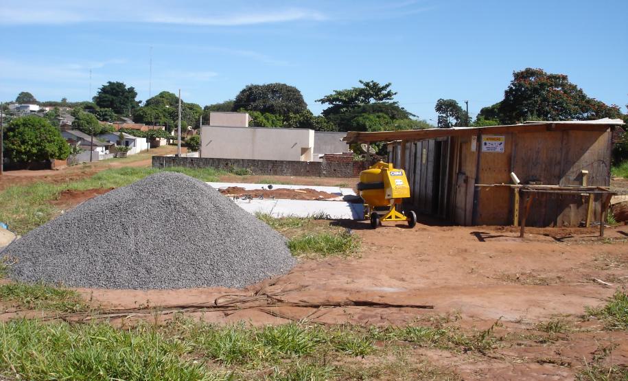 imagens de obra Cruzeiro do Oeste