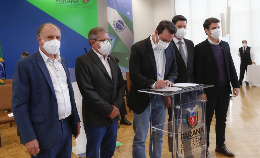 Nova modalidade do Casa Fácil diminui o déficit habitacional e resolve problema da entrada