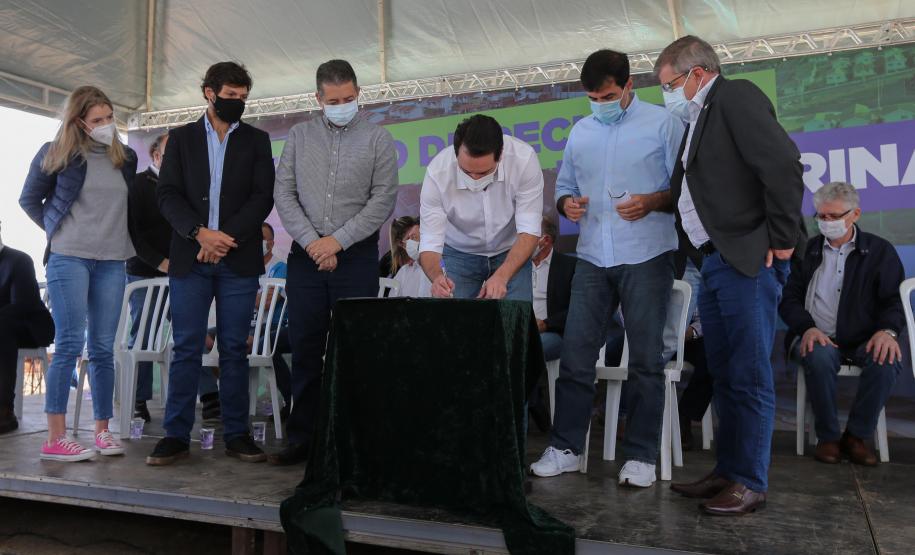 Governador autoriza condomínio para idosos e lança construção de 643 casas em Londrina