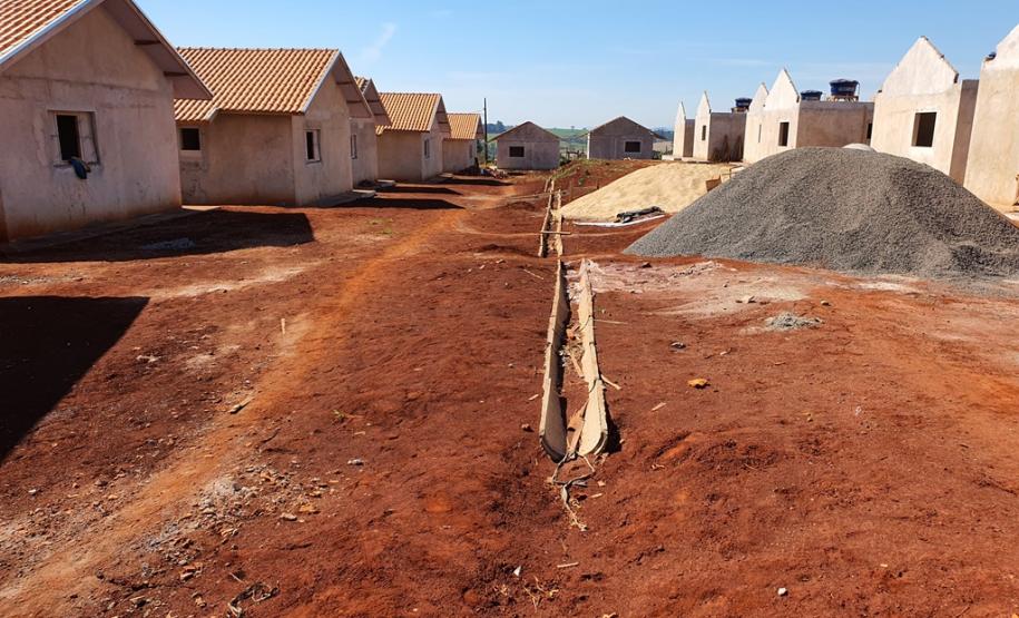 Construção de 41 casas populares em Jardim Alegre chega a 65% de execução