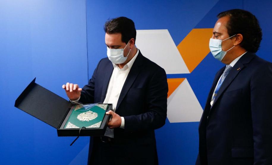 Convênio entre Estado e Caixa facilita acesso à casa própria para 30 mil famílias