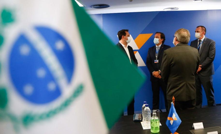 Convênio entre Estado e Caixa facilita acesso à casa própria para 30 mil famílias