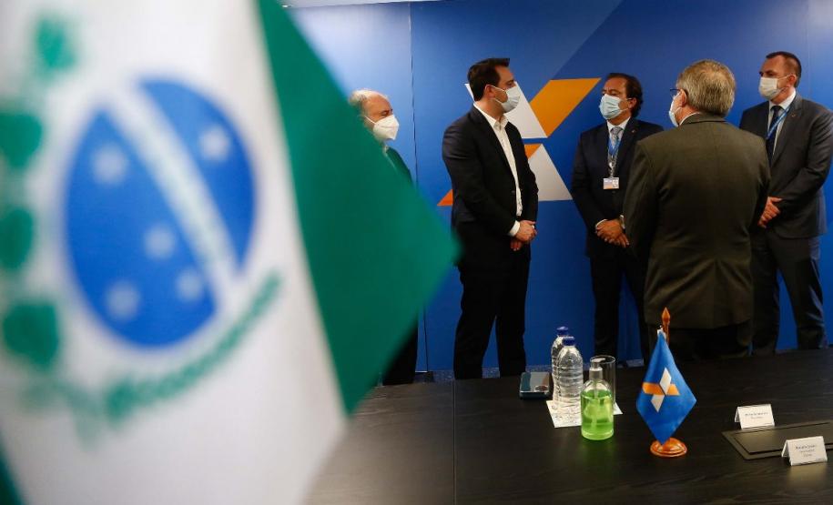 Convênio entre Estado e Caixa facilita acesso à casa própria para 30 mil famílias