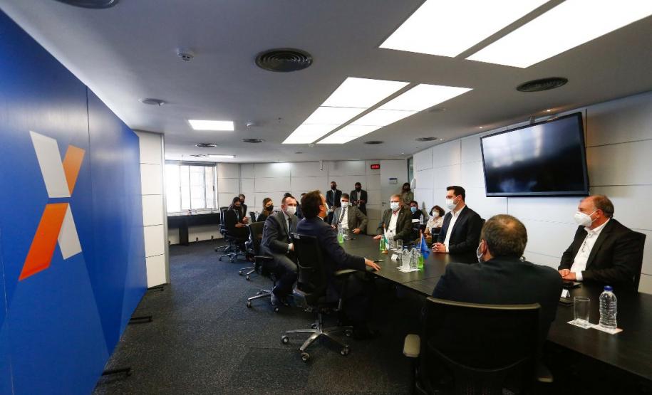 Convênio entre Estado e Caixa facilita acesso à casa própria para 30 mil famílias