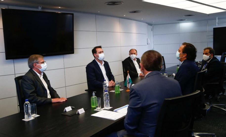 Convênio entre Estado e Caixa facilita acesso à casa própria para 30 mil famílias