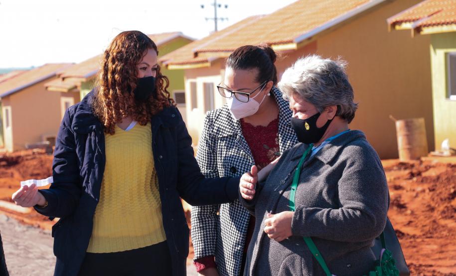 Famílias em vulnerabilidade de Centenário do Sul receberão moradias sem custos