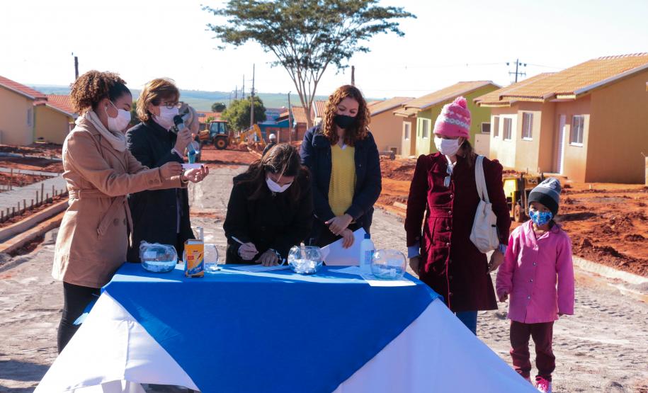 Famílias em vulnerabilidade de Centenário do Sul receberão moradias sem custos
