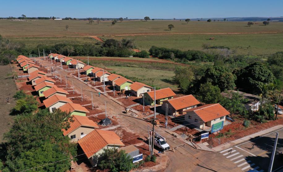 Famílias de Itaguajé participam de etapa final antes da mudança para casa própria