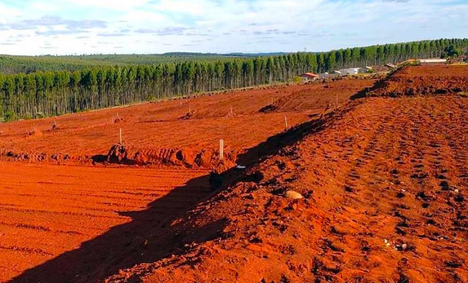 Novos conjuntos habitacionais atenderão 121 famílias de Figueira e Curiúva