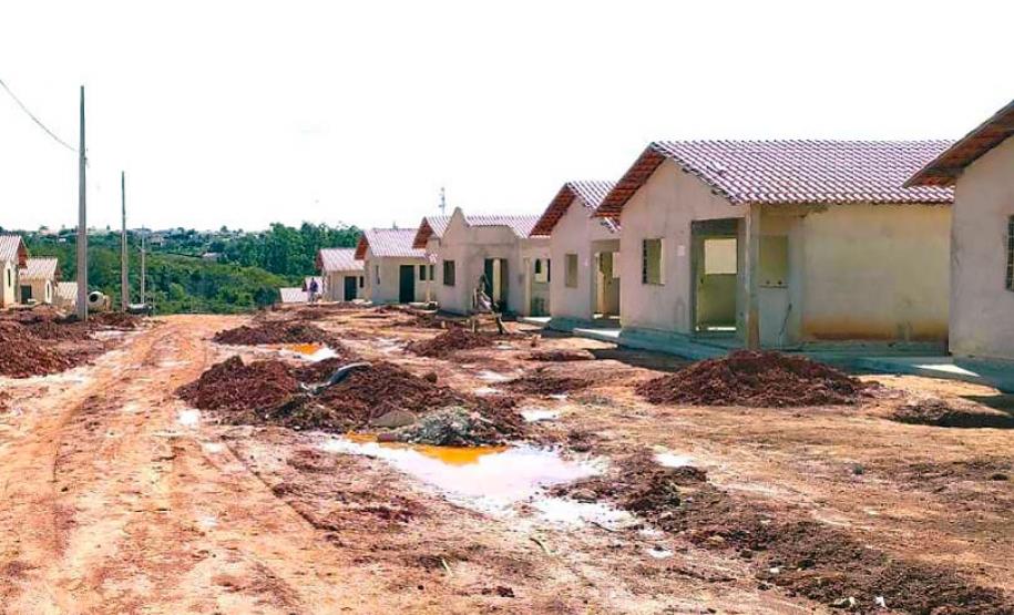 Novos conjuntos habitacionais atenderão 121 famílias de Figueira e Curiúva