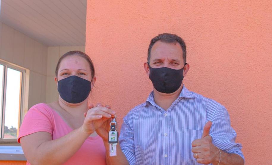 Chaves da casa própria são entregues a 30 famílias de Anahy, na região Oeste