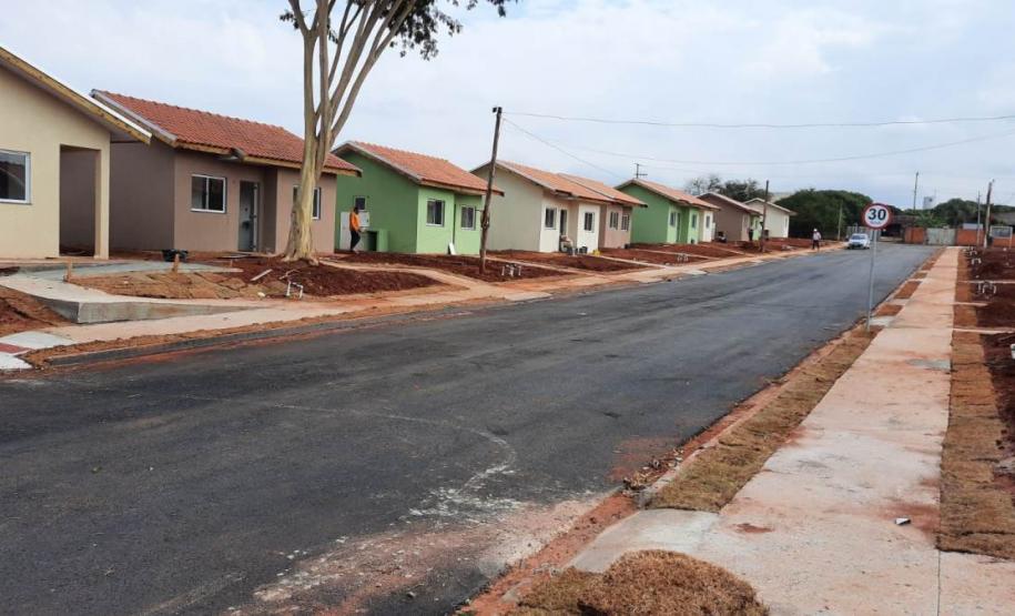 Construção de casas em Centenário do Sul chega à fase final
