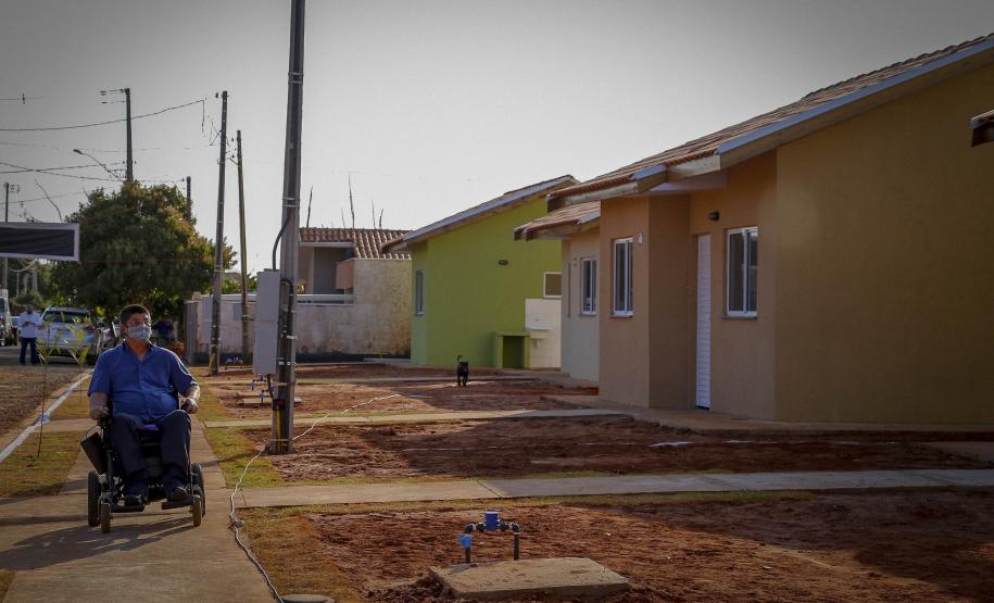 Famílias de Flórida recebem 32 casas concedidas gratuitamente pelo Governo do Estado