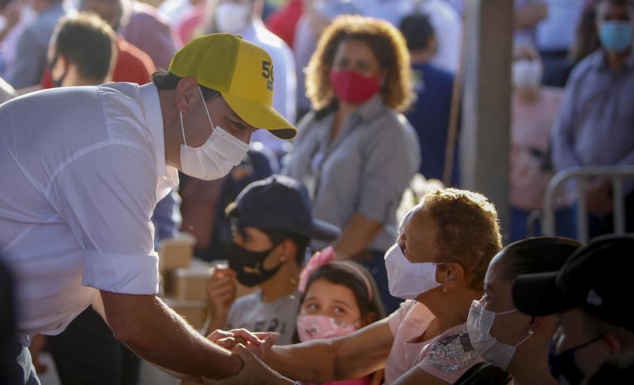 Famílias de Flórida recebem 32 casas concedidas gratuitamente pelo Governo do Estado