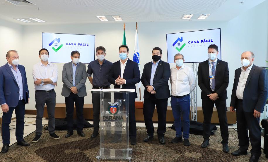 Governador libera subsídio para custeio de entrada da casa própria a 2.371 famílias