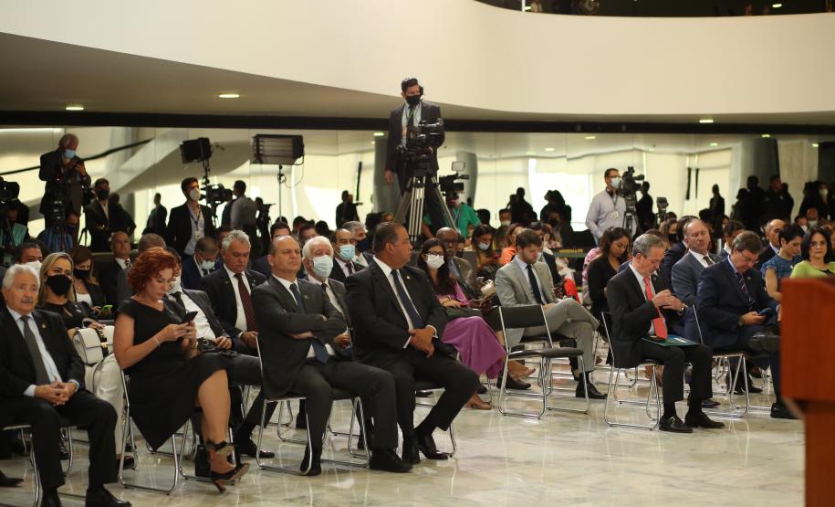 Melhorias no programa Casa Verde e Amarela vão beneficiar milhares de famílias paranaenses