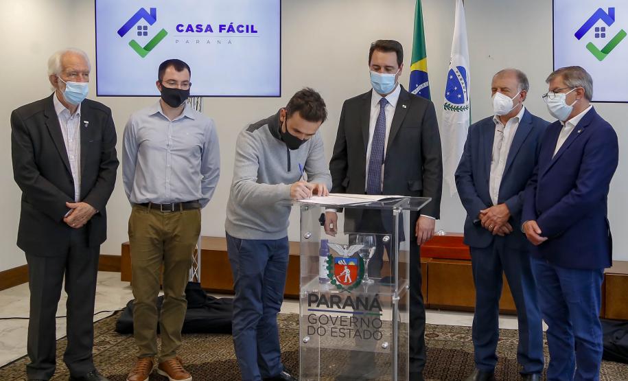 Governo libera mais R$ 26,8 milhões em subsídios para famílias financiarem moradia