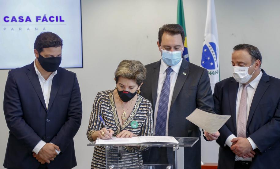 Governo libera mais R$ 26,8 milhões em subsídios para famílias financiarem moradia