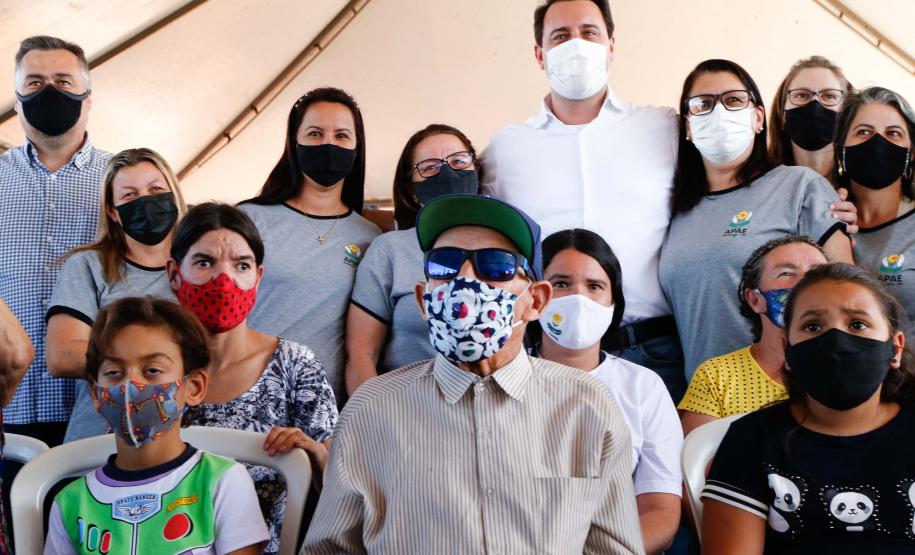 Pavimentação, complexo esportivo e 50 moradias populares transformam a vida de Marumbi