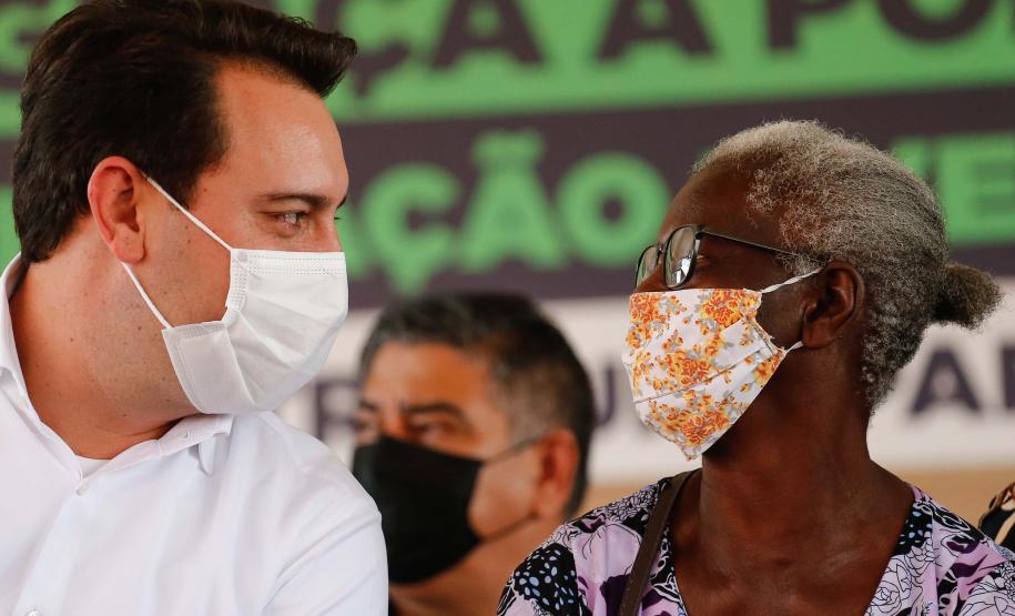 Pavimentação, complexo esportivo e 50 moradias populares transformam a vida de Marumbi