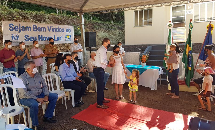 Guaraniaçu - Entrega de 16 unidades - Parceria Itaipu