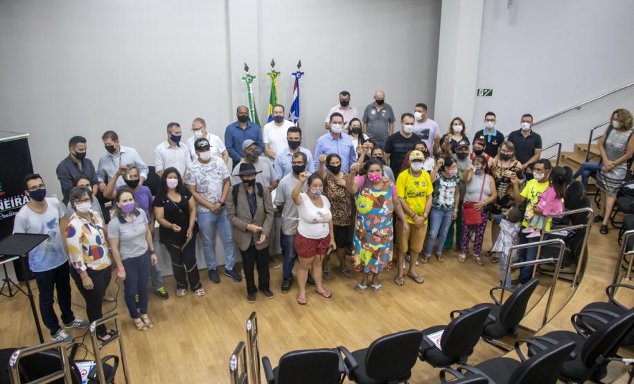 Famílias de Medianeira são realocadas de assentamentos precários para novas casas