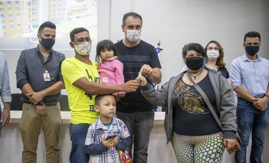 Famílias de Medianeira são realocadas de assentamentos precários para novas casas