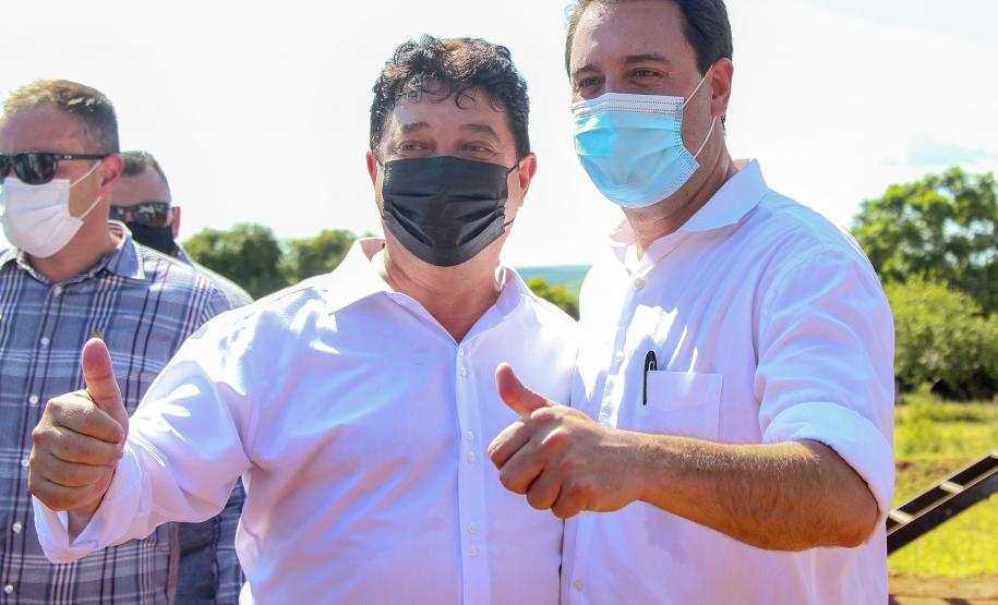 Com documentos em mãos, famílias de Goioerê celebram o Natal com casas regularizadas