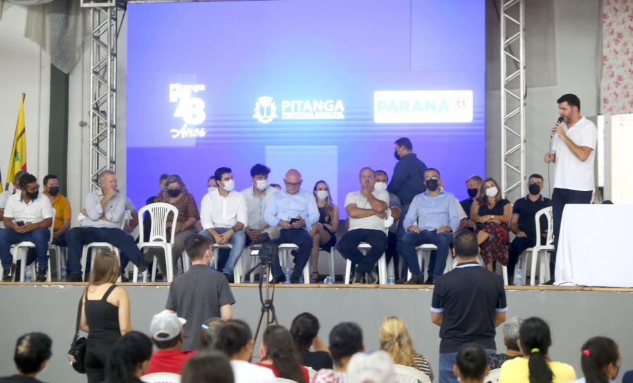 Governo realiza sonho de regularização da propriedade de 589 famílias de Pitanga