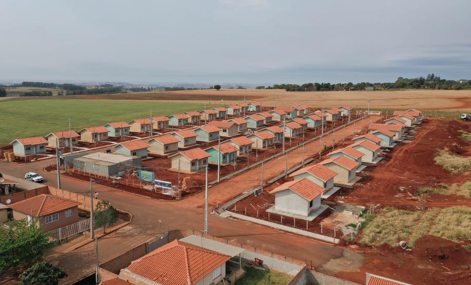 Governo do Estado garante construção de mais 1.270 imóveis em 25 municípios