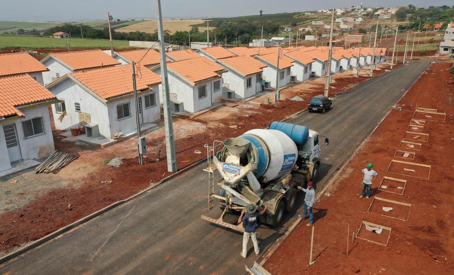 Governo do Estado garante construção de mais 1.270 imóveis em 25 municípios