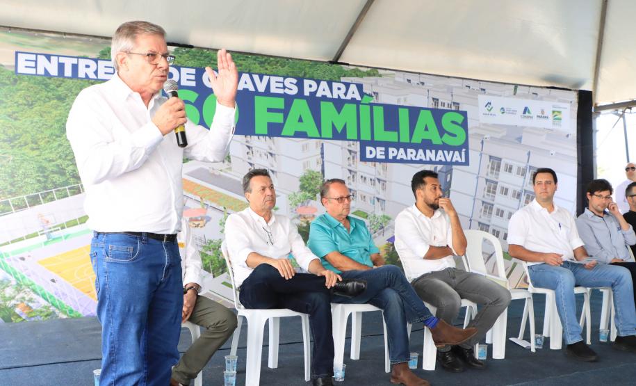 Governo ajuda 114 famílias de Paranavaí a comprar apartamentos em novo residencial