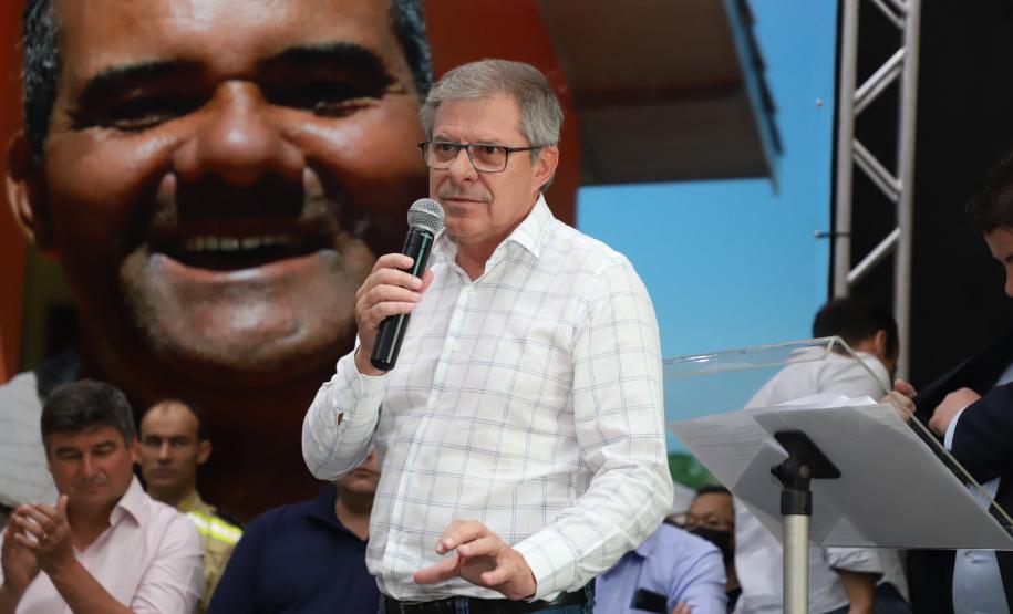 97 famílias de Cianorte recebem a matrícula de seus imóveis