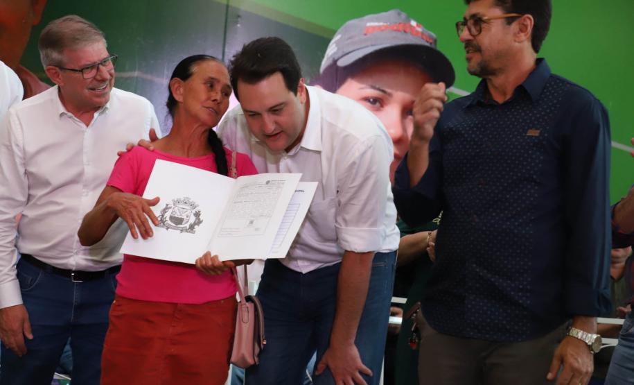 Com prioridade para moradia, governador confirma R$ 3,3 milhões para ações em Curiúva