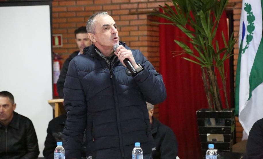 Famílias de Virmond têm casas regularizadas pelo Governo do Estado
