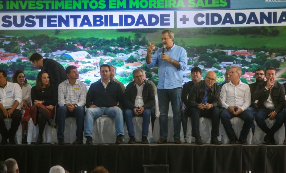 Governador entrega títulos de regularização fundiária a 52 famílias de Moreira Sales