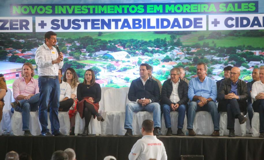 Governador entrega títulos de regularização fundiária a 52 famílias de Moreira Sales