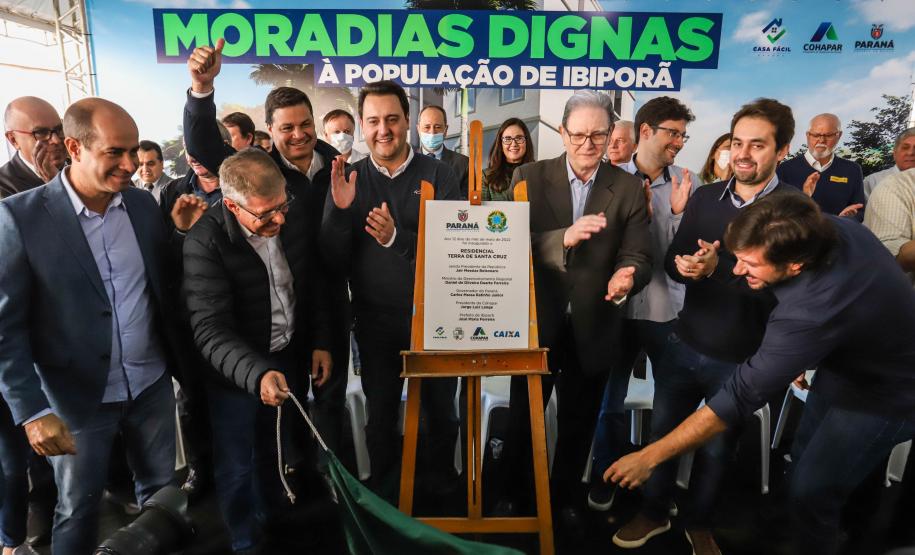 Governo ajuda famílias de Ibiporã a conquistar casa própria