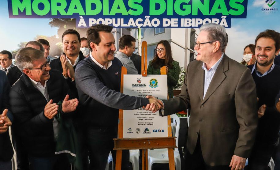 Governo ajuda famílias de Ibiporã a conquistar casa própria