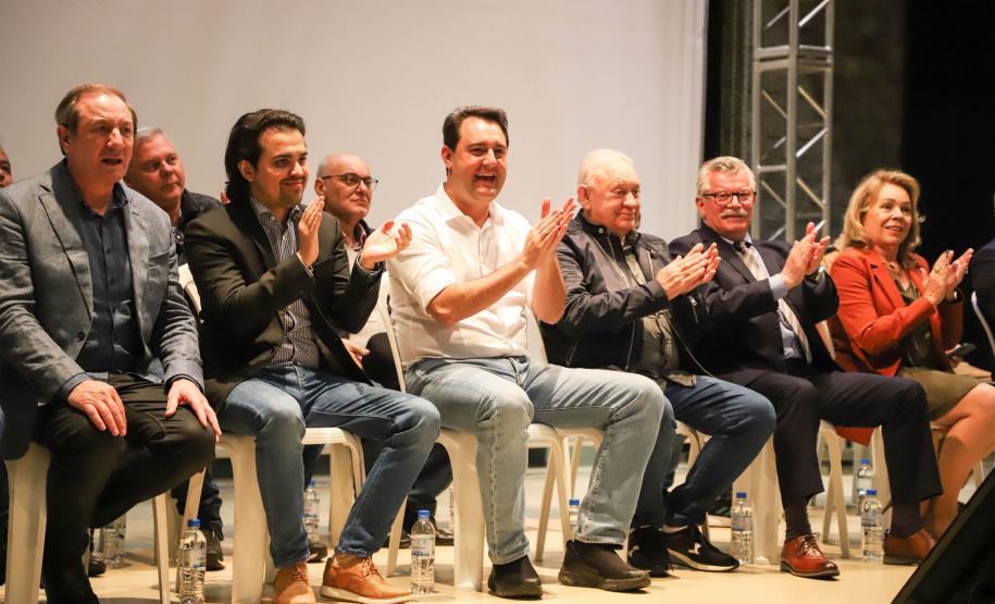 Títulos de propriedade entregues pelo Governo dão segurança a 296 famílias de Palmas