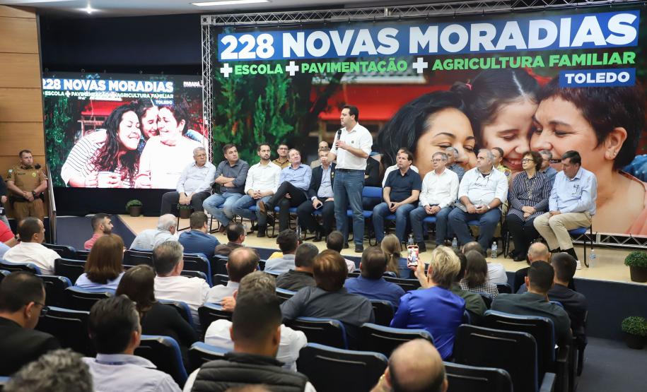 Governador libera subsídios para 228 novas casas em Toledo