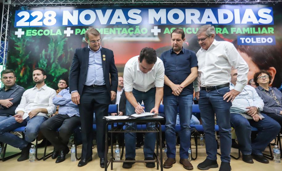 Governador libera subsídios para 228 novas casas em Toledo
