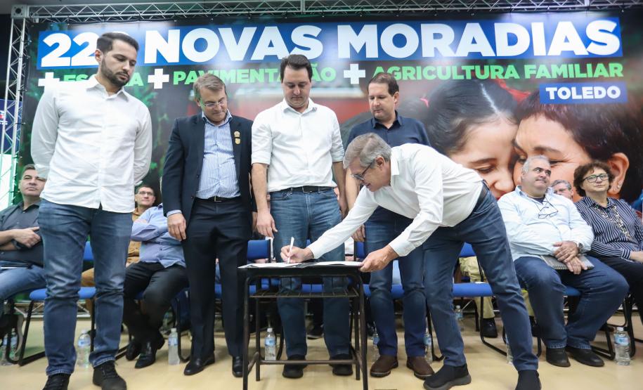 Governador libera subsídios para 228 novas casas em Toledo