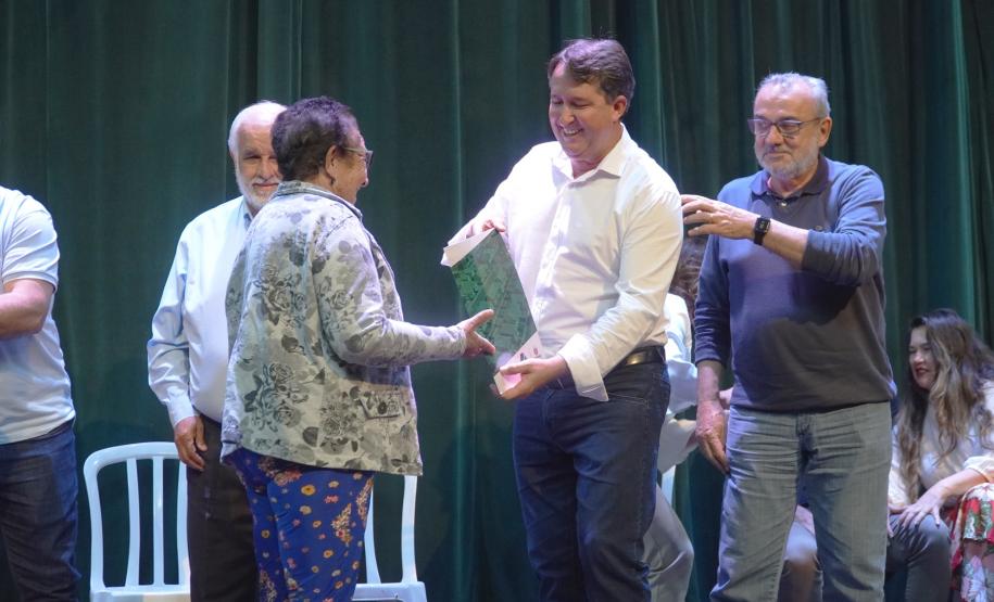 Governo do Estado regulariza 118 imóveis sem registro em Umuarama